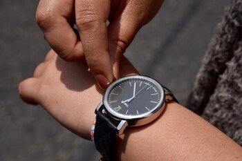 TOLUCA, ESTADO DE MÉXICO, 05ABRIL2019.- Este fin de inicia el Horario de Verano, el sábado antes de ir a dormir se recomienda adelantar el reloj una hora. FOTO: ARTEMIO GUERRA BAZ /CUARTOSCURO.COM