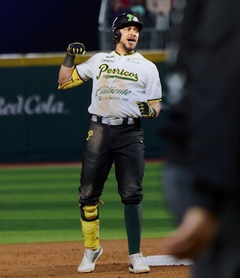 Los Pericos de Puebla le pasan por encima a los Diablos (Pericos de Puebla)