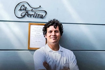 La propuesta del restaurante combina cocina criolla reinterpretada con un ambiente social y relajado. Andina