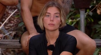 Claudia en 'Supervivientes' (MEDIASET ESPAÑA).