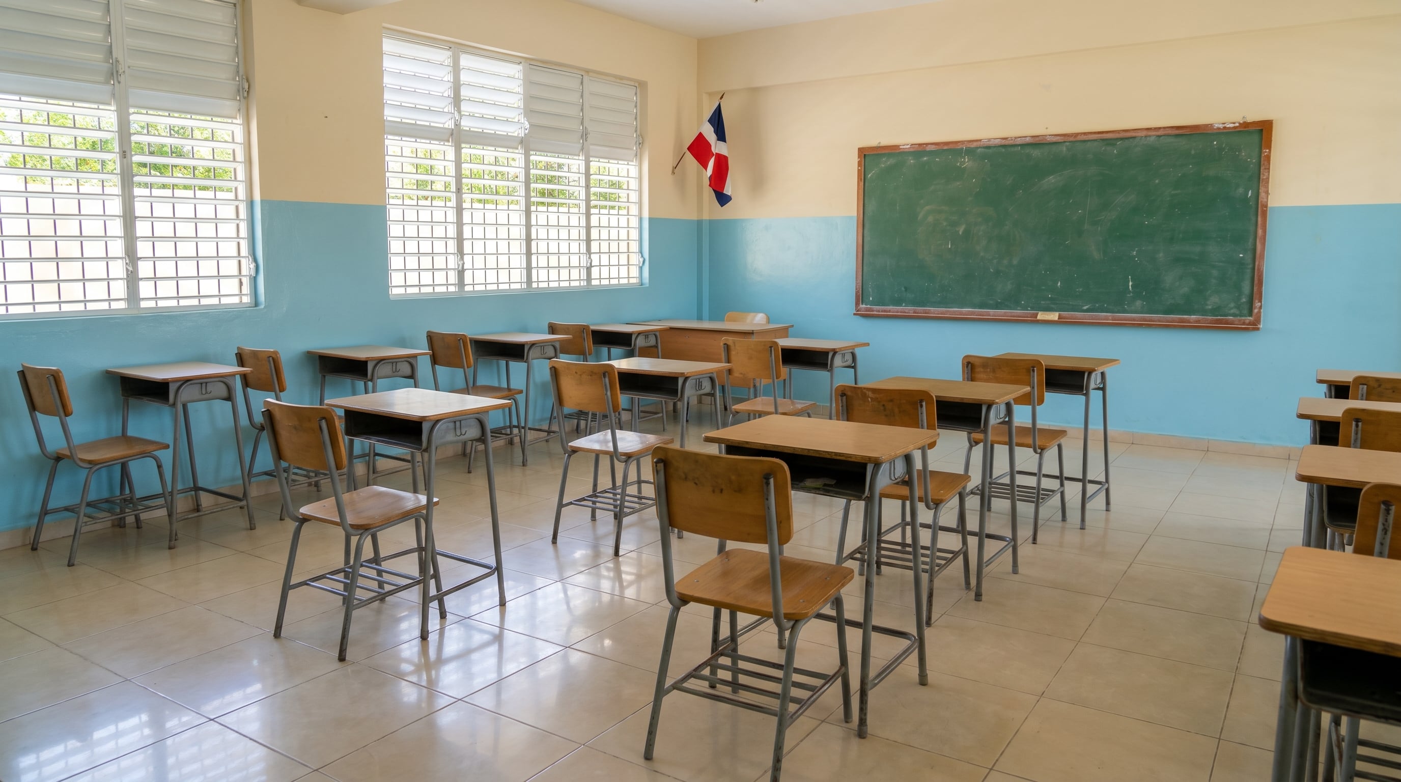 El Monitor del Impacto Económico de la Suspensión de Clases registró 1,384 horas de docencia interrumpida y 61 días lectivos afectados en 7,921 centros educativos. (Imagen Ilustrativa Infobae)