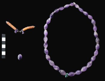 tumba - Egipto - collares y accesorios