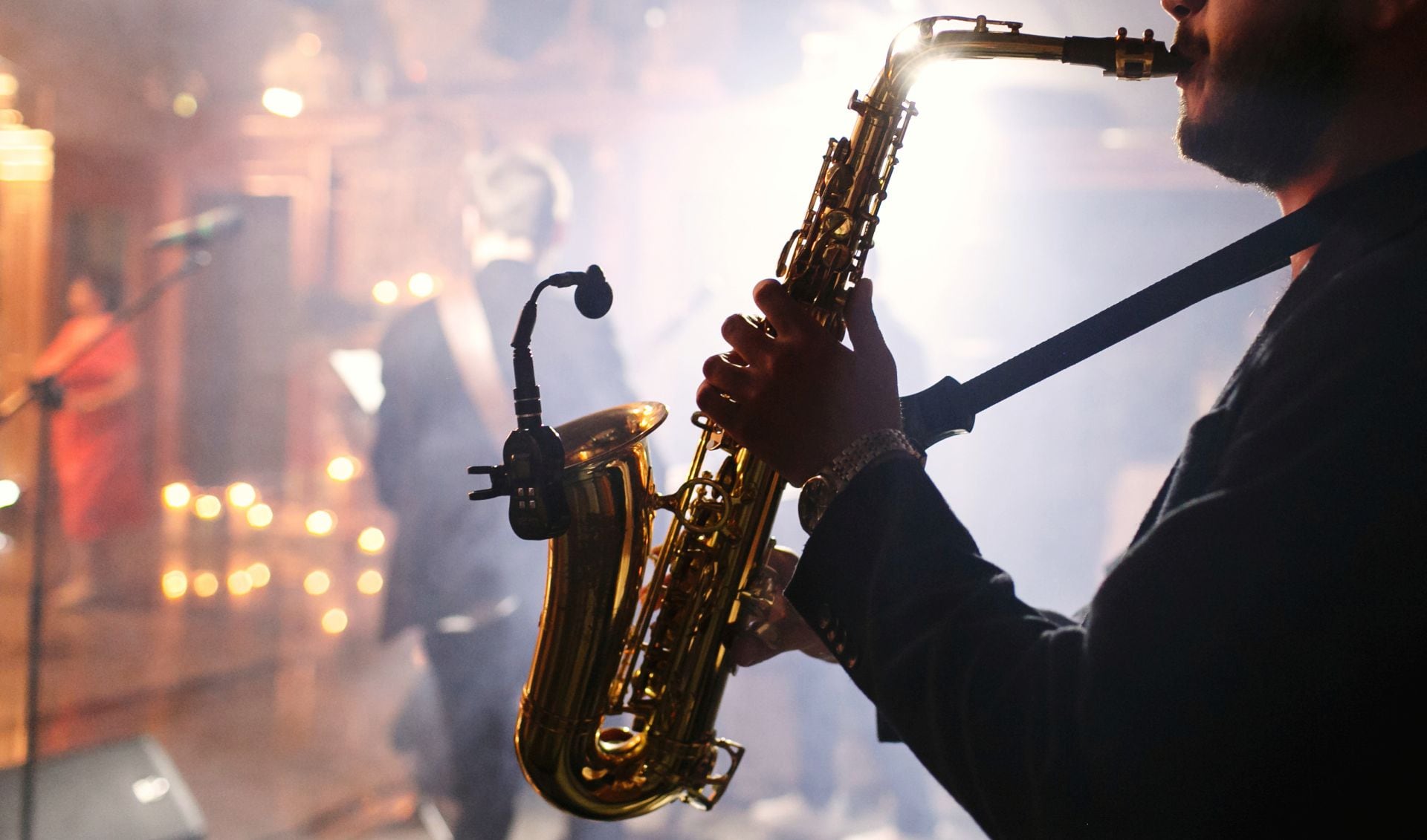 La evidencia indica que la especialización temprana no favorece el rendimiento de clase mundial y puede limitar el desarrollo a largo plazo (Freepik)