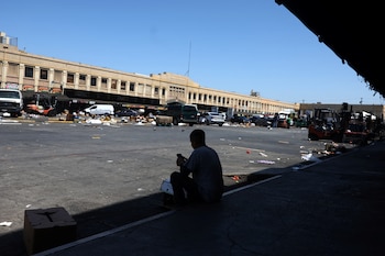 El temor a operativos migratorios afecta las actividades cotidianas y exige a los comercios replantear sus formas de atraer y retener clientes (REUTERS/Pilar Olivares/Archivo)