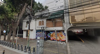 Así se veía el inmueble antes de colapsar por las constantes lluvias de las úlrimas semanas Foto: Google Maps