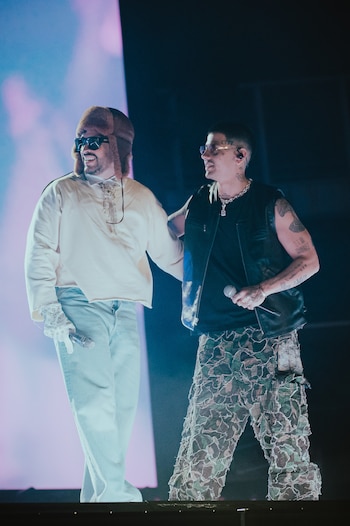 Bad Bunny, con un gorro