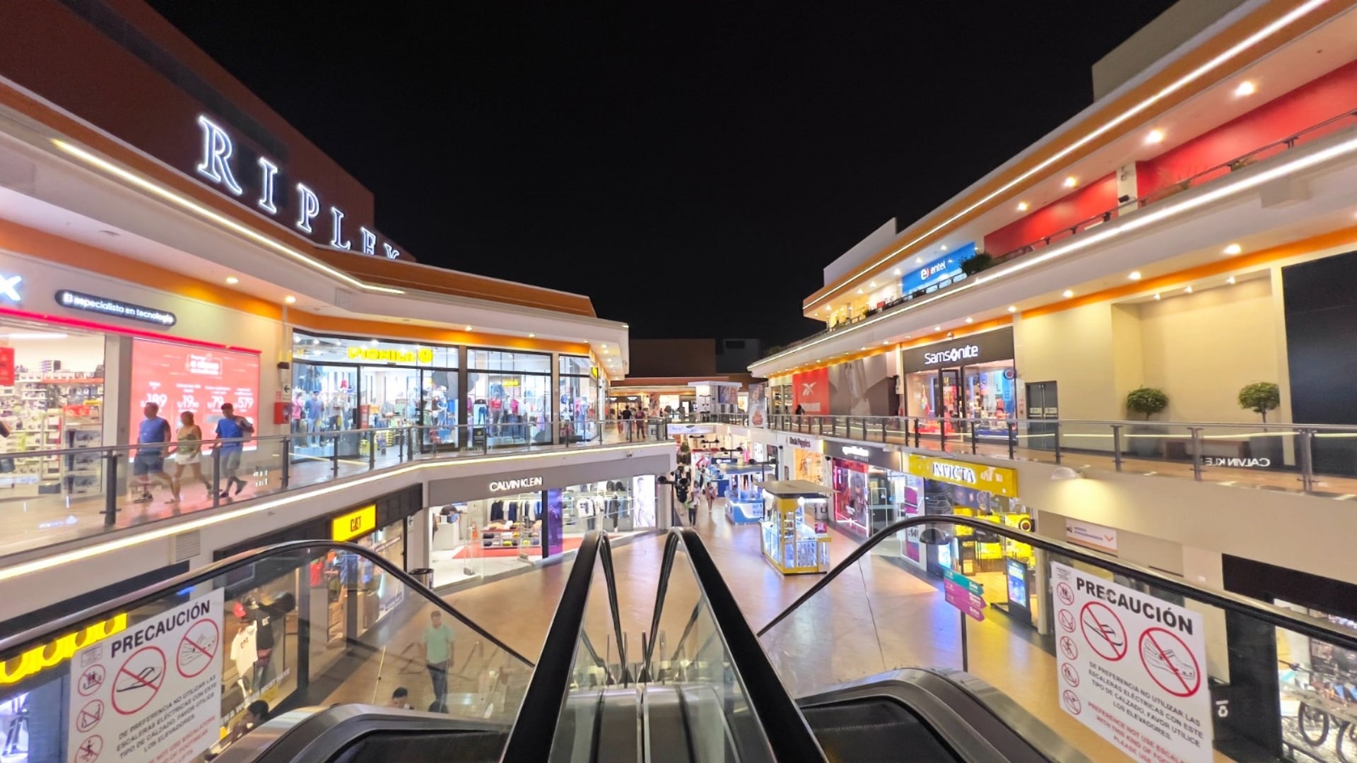 Primer centro comercial del Perú cumple 50 años y proyecta 30 millones de visitas