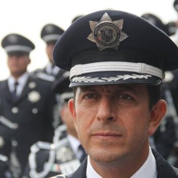 Conocido también como "Capitán Tormenta",