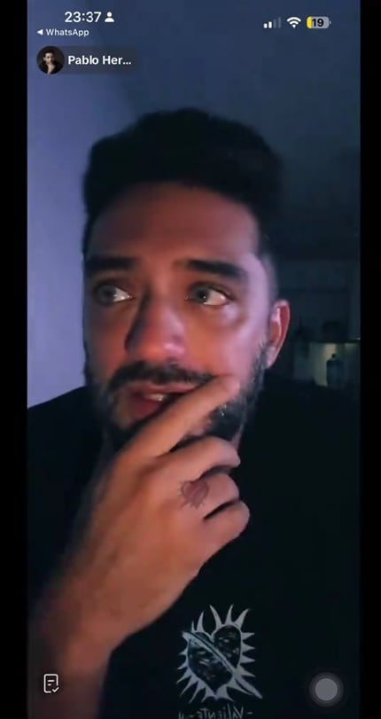 En pleno live, Pablo Heredia negó el coqueteo y soltó una frase que encendió el debate: “Te bajaron lo que ya sabemos”.