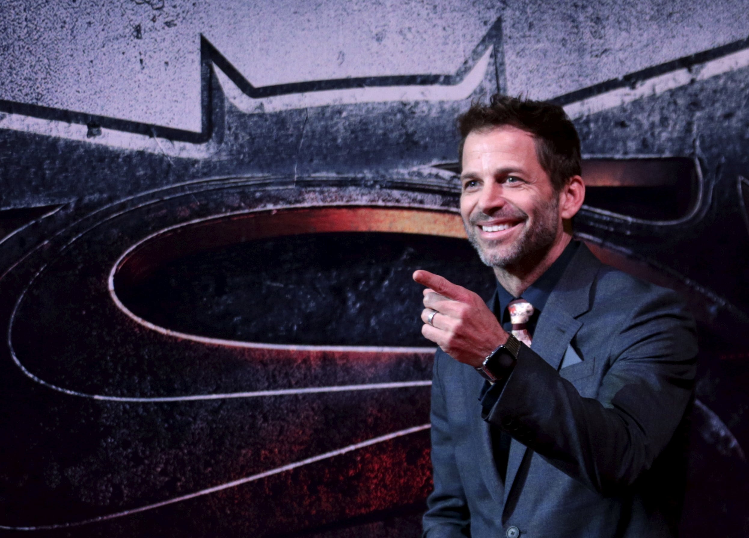Zack Snyder abandonó el Unvierso DC tras estrenar su corte personal de la cinta