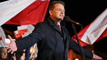 El candidato liberal supera al