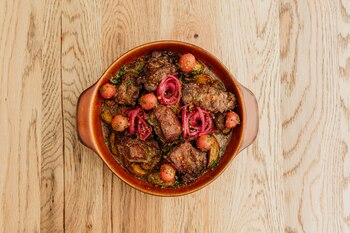 Ojakhuri, una receta de pluma