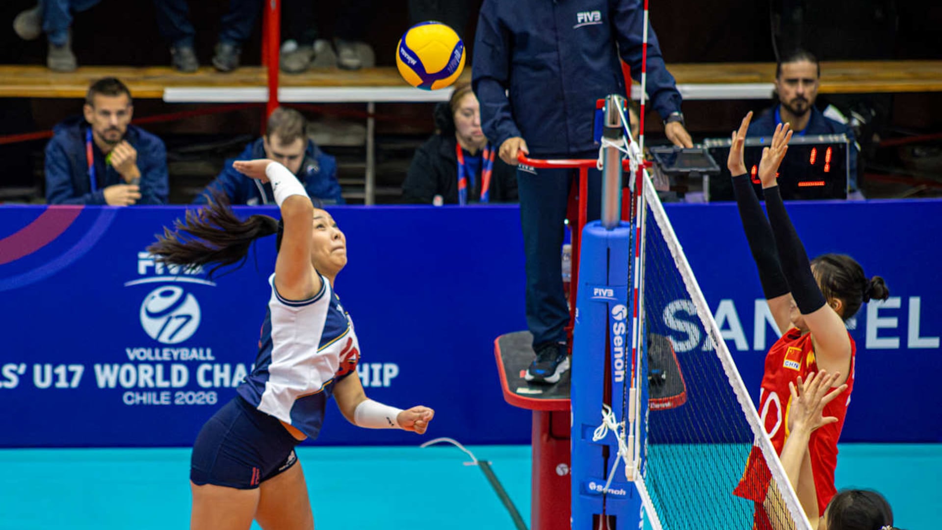 Perú enfrenta a China por la fecha 5 del Mundial Sub 17 de Vóley 2026. Crédito: Volleyball World