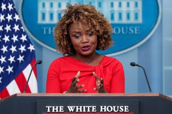 Karine Jean-Pierre le reclama a