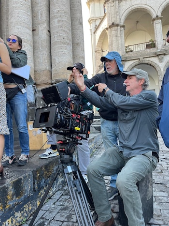 Locaciones en Arequipa y Punta de Bombón aportan autenticidad a la película inspirada en el clásico educativo peruano. Difusión.