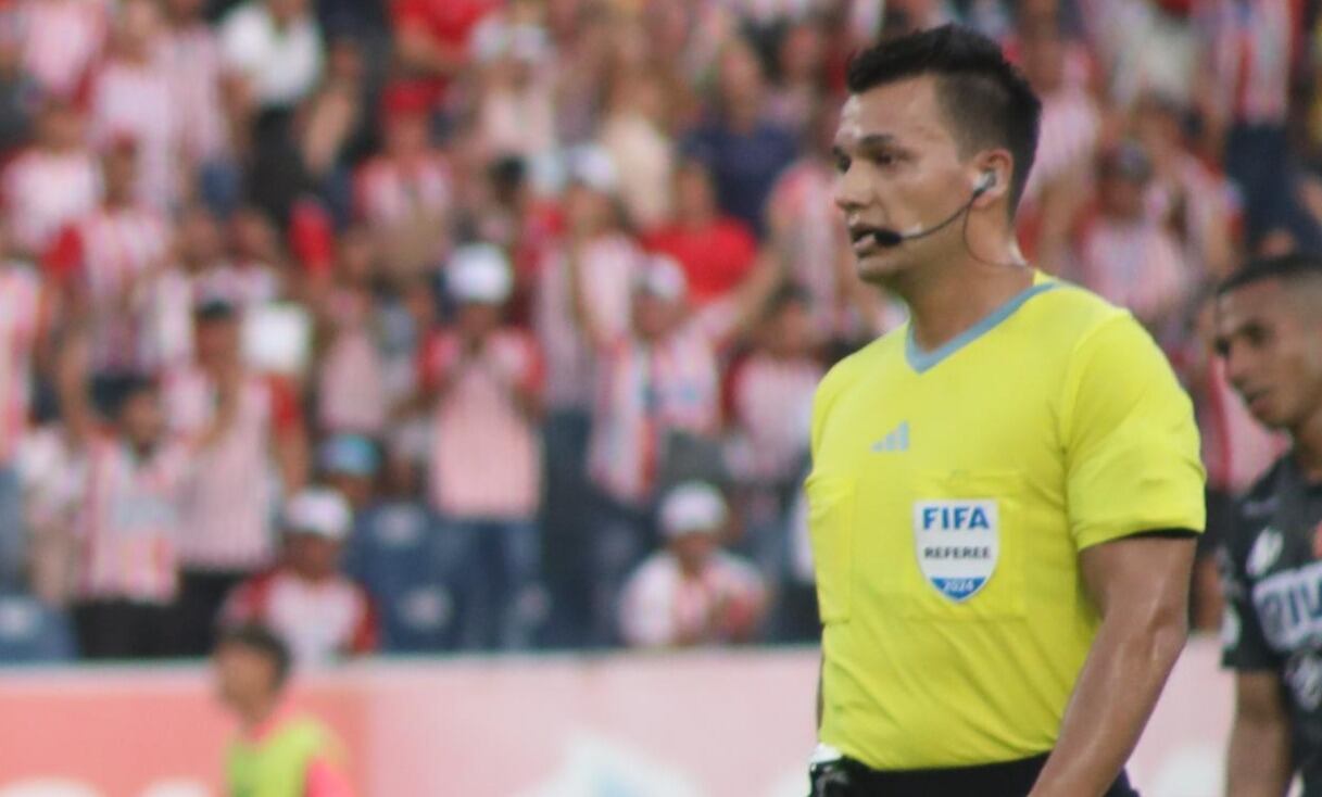 Nicolás Gallo fue elegido para ser el encargado del VAR en la semifinal del Mundial de Clubes entre Chelsea y Fluminense - crédito Colprensa