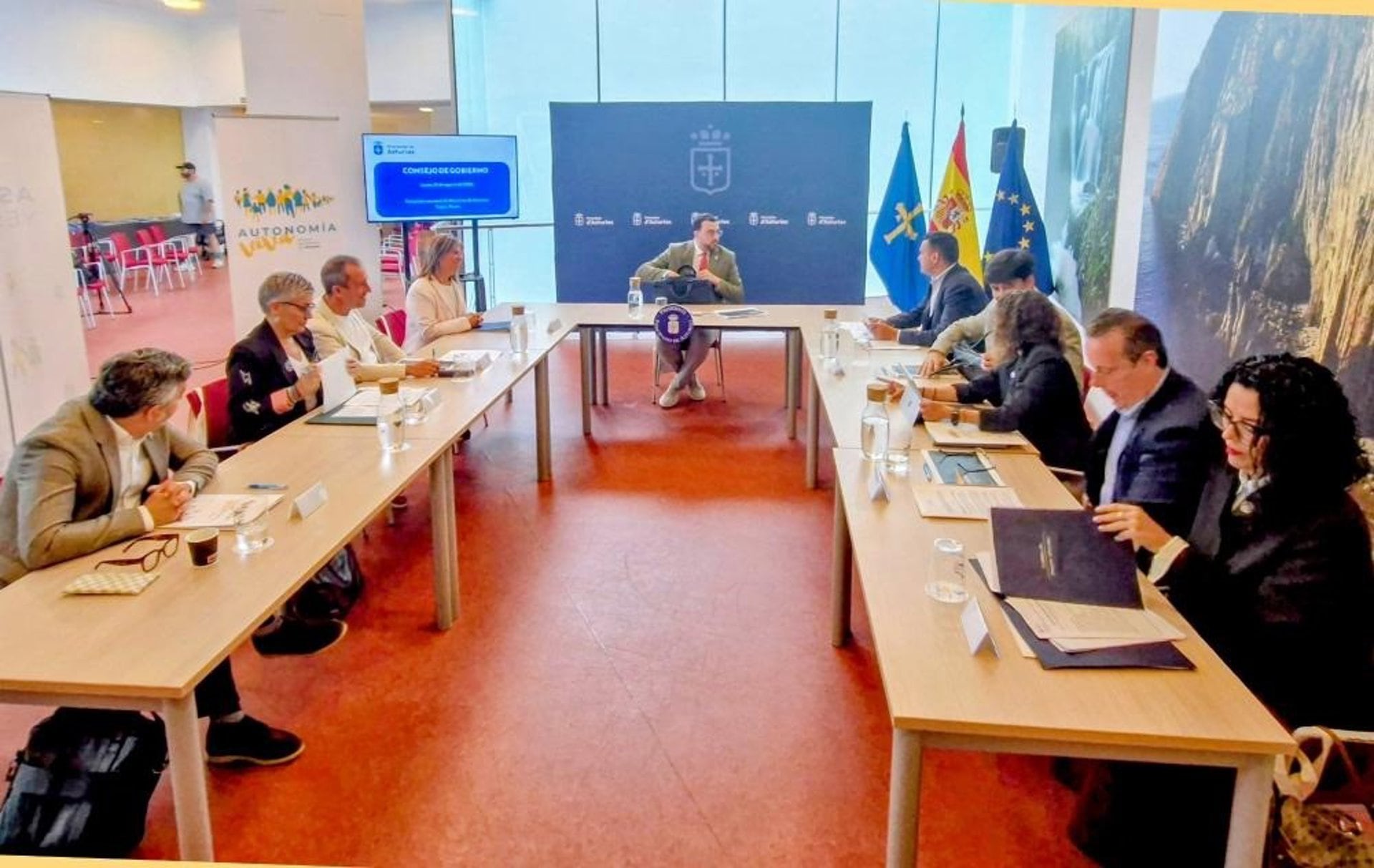 Asturias, partidaria de cumplir la ley y acoger menores de Ceuta que están "absolutamente desamparados"