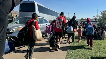 Desplazados se refugiaron en instalaciones