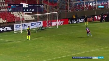 He wanted to imitate Pulga Rodríguez and the goalkeeper saved him the decisive penalty: the exciting definition of Chaco For Ever's victory against Arsenal for Copa Argentina