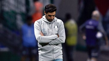 El técnico Abel Ferreira anuncia