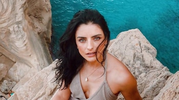 Aislinn Derbez preocupó a sus