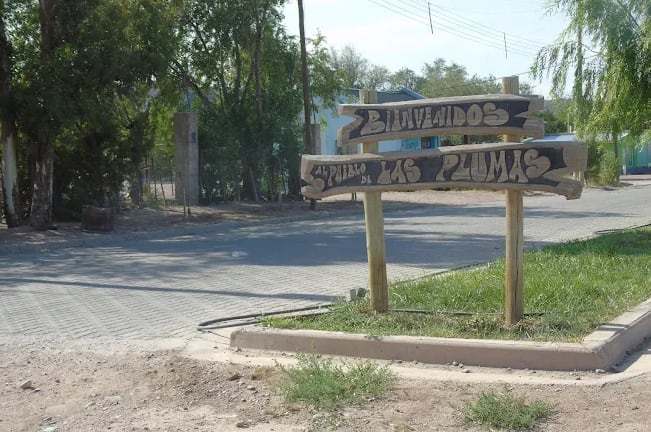 El trabajador rural se encontraba solo en el establecimiento cuando el vehículo se desplazó y cayó sobre él