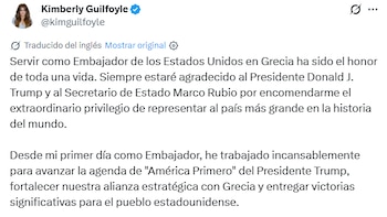 Captura de pantalla de una publicación de Kimberly Guilfoyle en redes sociales con un mensaje traducido sobre su gestión como embajadora en Grecia
