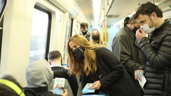 Victoria Tolosa Paz paseo en el tren roca