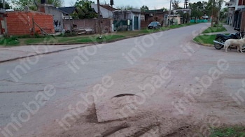 Título: Cayó en una boca de tormenta, se fracturó una pierna y nueve años después la Justicia confirmó la indemnización
