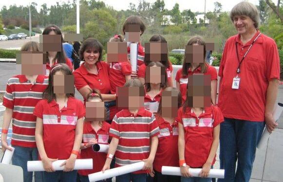 David y Louise Turpin con sus hijos en fotos subidas a redes sociales