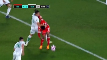 El defensor de Banfield Dylan