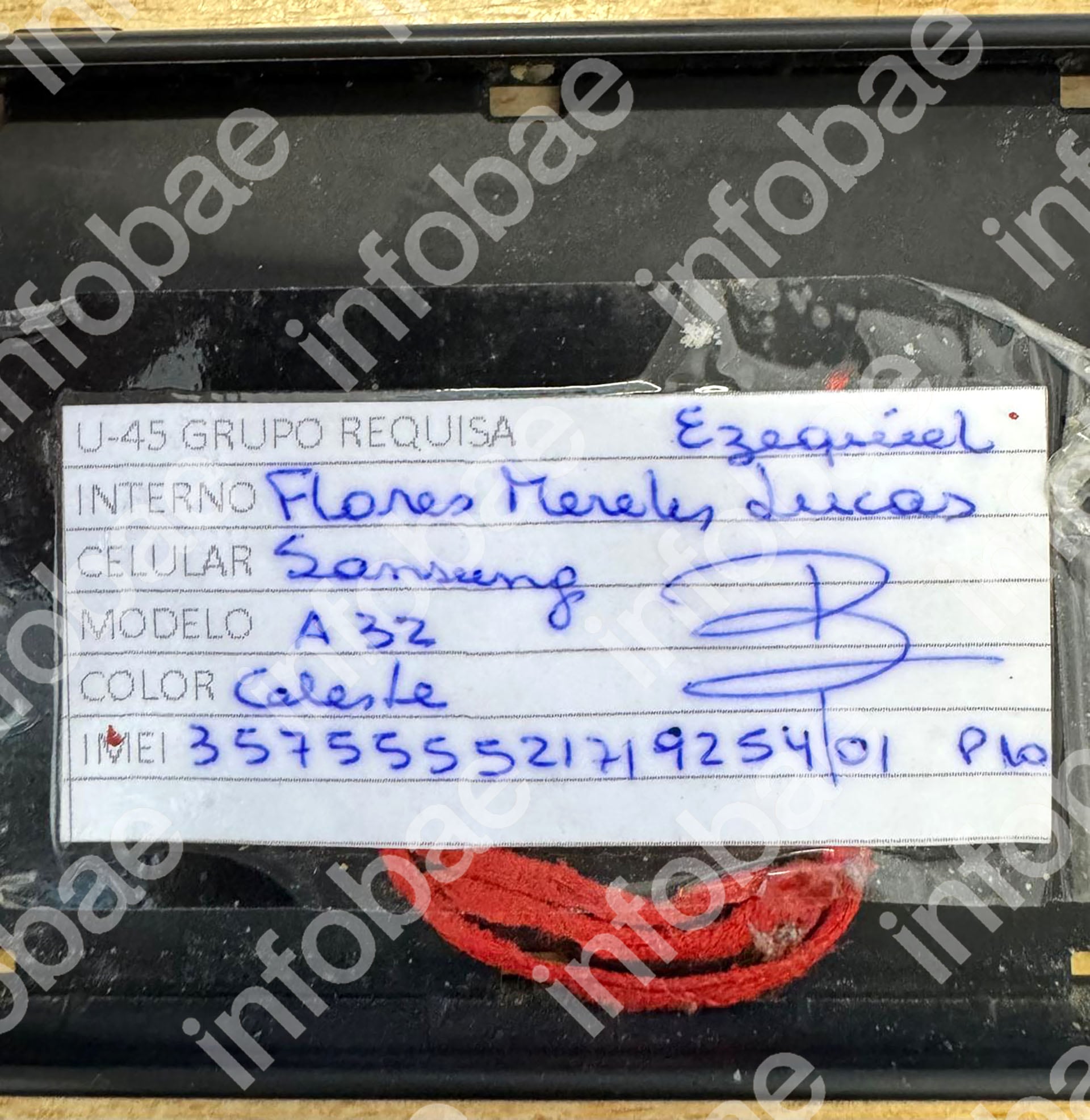 Una etiqueta de requisa con los datos del celular Samsung A32, color celeste, perteneciente a Lucas Mereles, líder de La Banda del Millón, con su número IMEI. (.)