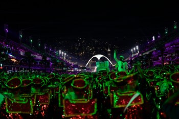 Paraiso do Tuiuti desplegó su