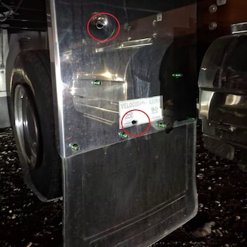 Logística humanitaria bajo amenaza, convoy atacado por grupos armados en Ciudad Bolívar - crédito @P_de_Polombia/X