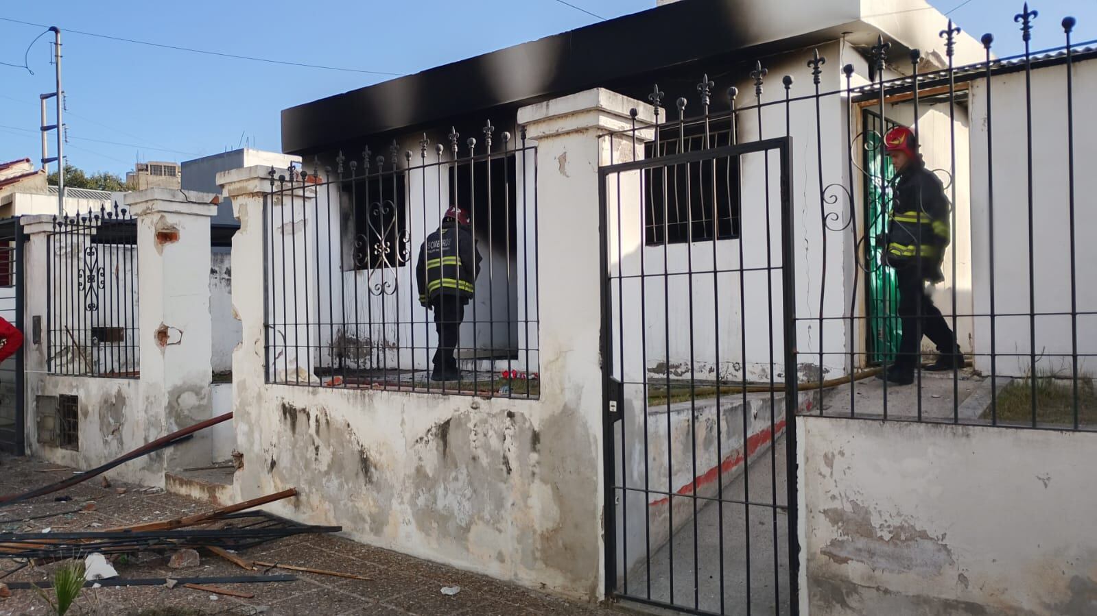 Incendio en Córdoba deja dos heridos graves