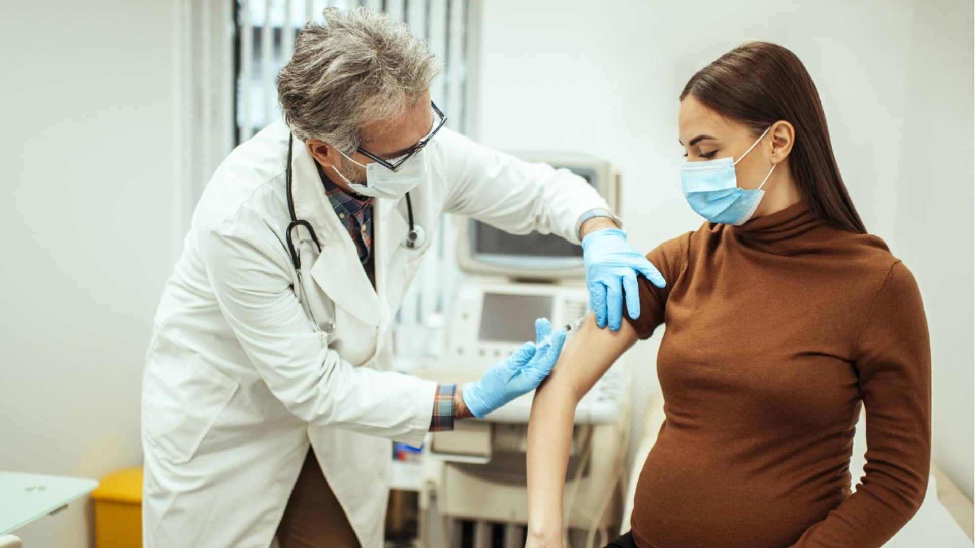 Minsa mantiene vacuna gratuita contra el virus sincicial respiratorio para gestantes de 32 a 36 semanas