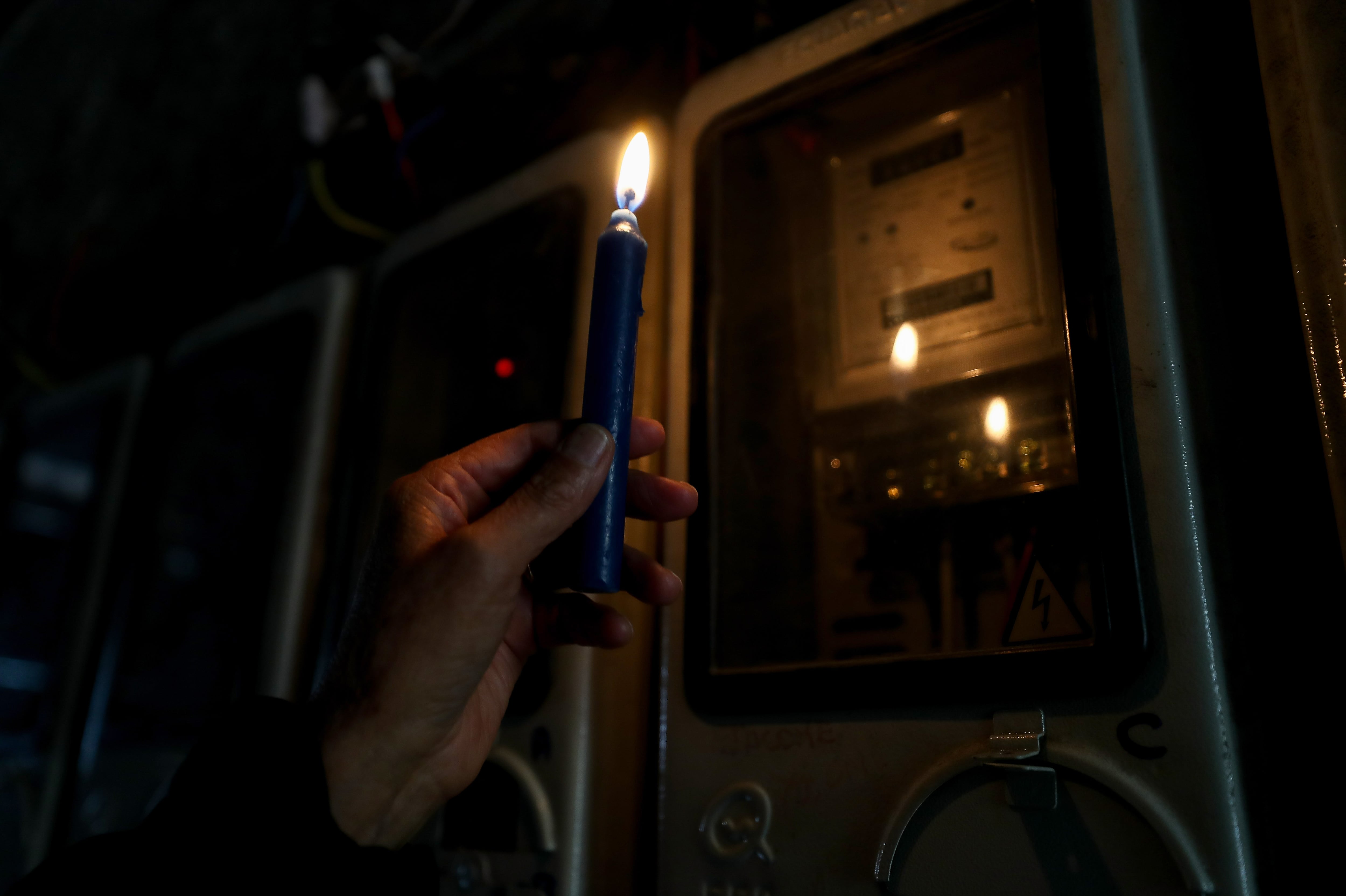 Lumen Economic Intelligence analizó el impacto económico que tendría una eventual restricción del suministro de energía durante la temporada seca 2026-2027, con distintos niveles de demanda no atendida. - crédito EFE/ José Jácome