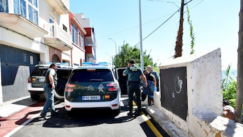 Nueva jornada de incidentes en Ceuta: Dos guardias civiles agredidos por migrantes y otros tres detenidos en diversos incidentes