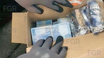 Una mochila, una caja de galletas y un millón 56 mil pesos: la historia de las dos mujeres detenidas en Linares, Nuevo León por la FGR