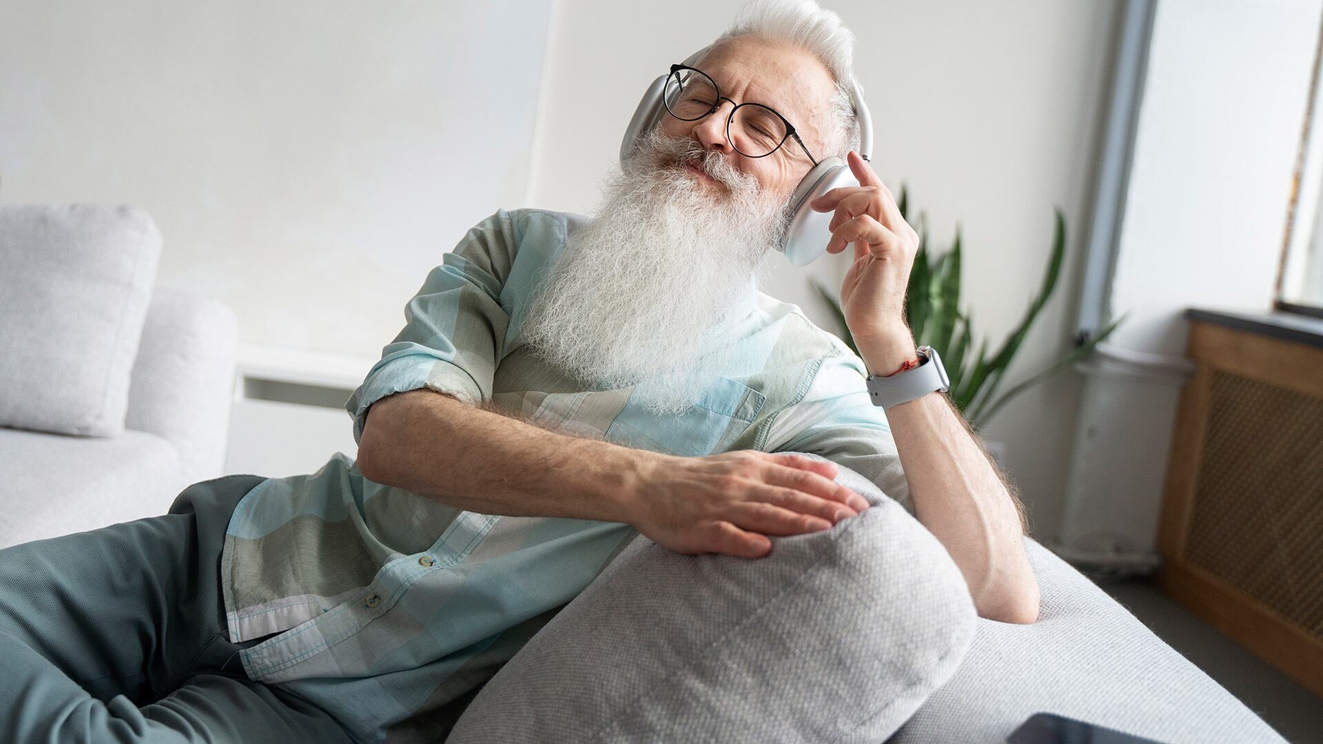 El manejo del estrés a través de técnicas de relajación disminuye el impacto negativo en la salud (Freepik)