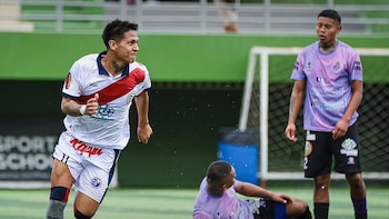 Deportivo Municipal dio el primer paso en la Copa Perú: venció 2-1 a Defensor Santa Teresa con gol al minuto 92