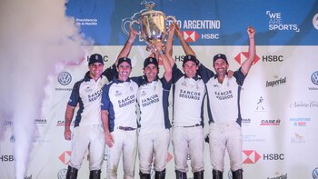 La Dolfina no para de