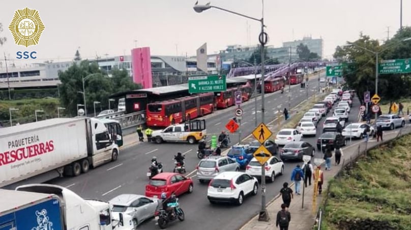 Corte a la circulación de Av. Insurgentes (@OVIAL_SSCCDMX)
