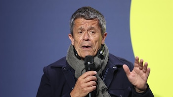 Emmanuel Carrère destaca la "resistencia"
