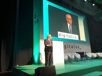 El ministro Eduardo Serra, cuando