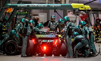 Alonso durante la parada en