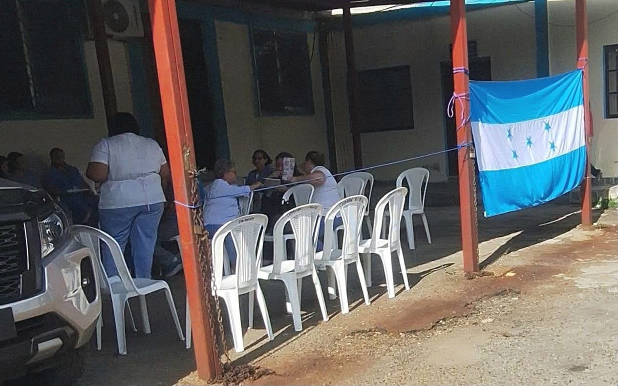 El Gobierno busca resolver los pagos pendientes de médicos contratados e interinos mientras solicita que se restablezca la atención a los pacientes (Foto: Cortesía)