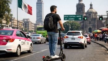Manejar sin casco en scooter eléctrico en CDMX ya tiene multa: cuánto te puede costar
