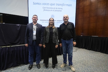 José Luis Careggio, Andrea Sarnari y José Luis Volando (vicepresidente primero, presidenta y vicepresidente segundo de FAA)