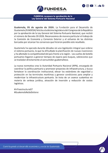 Documento digital con logo de FUNDESA, encabezado y texto en español. Contiene iconos de redes sociales y hashtags